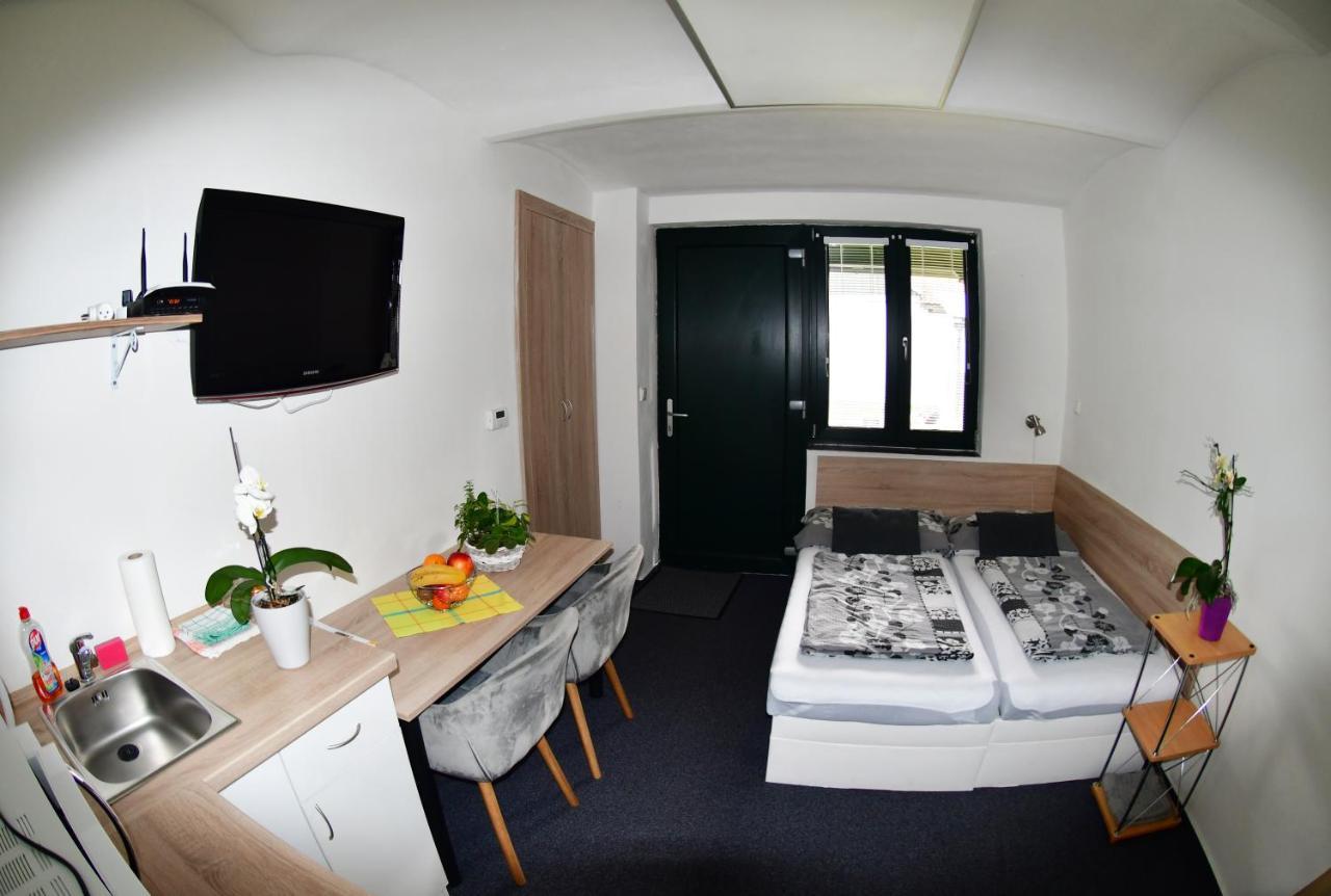 Na Utesu Appartement Jindřichův Hradec Buitenkant foto