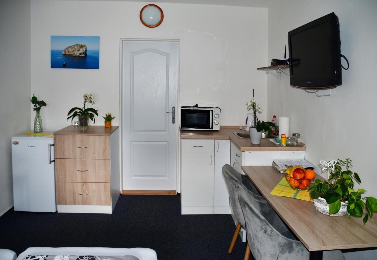 Na Utesu Appartement Jindřichův Hradec Buitenkant foto