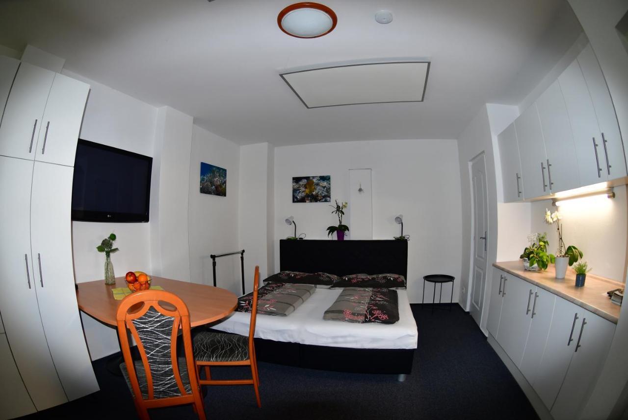 Na Utesu Appartement Jindřichův Hradec Buitenkant foto