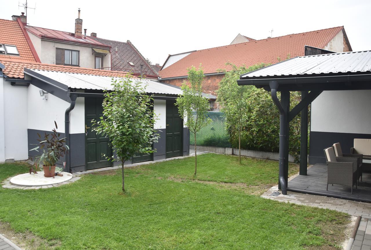 Na Utesu Appartement Jindřichův Hradec Buitenkant foto