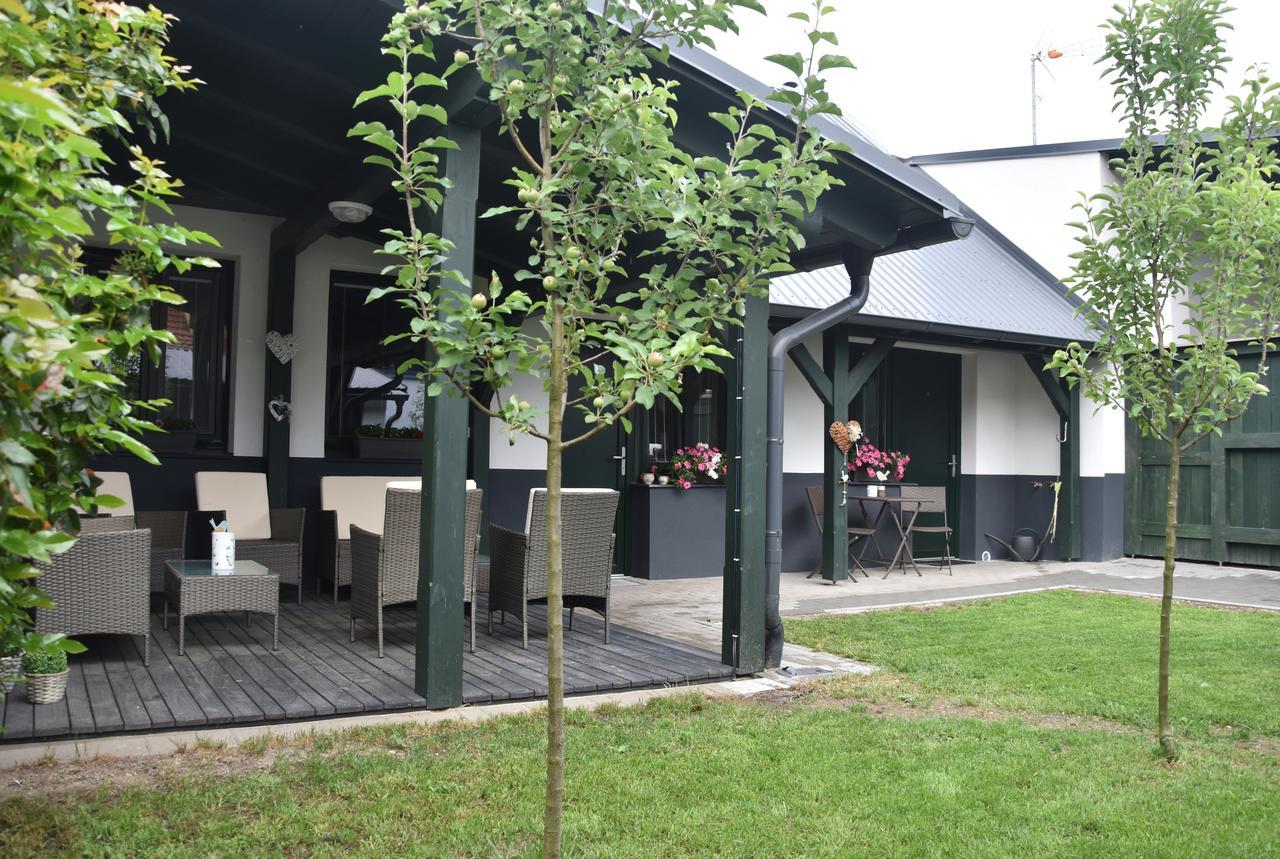 Na Utesu Appartement Jindřichův Hradec Buitenkant foto